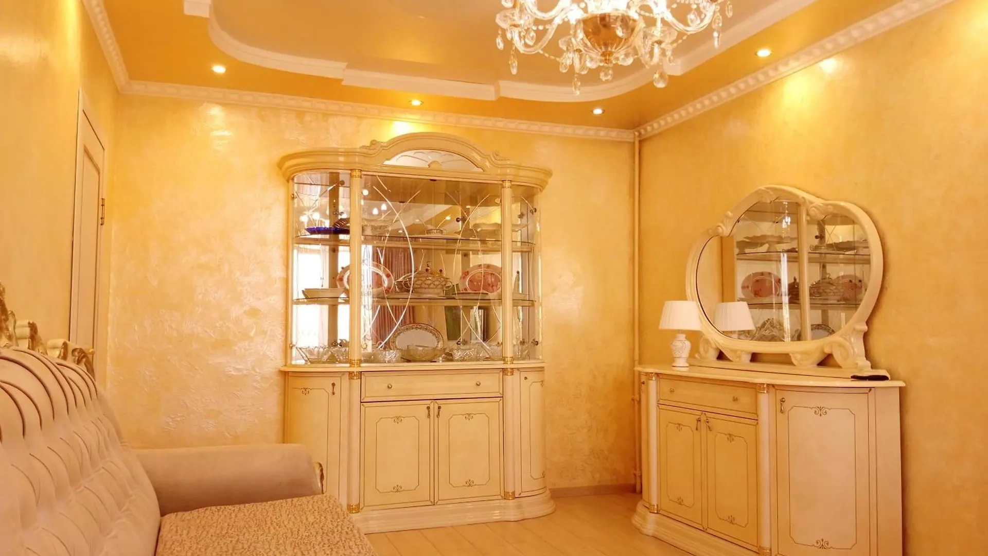 3 Rooms Of Sun Almaty