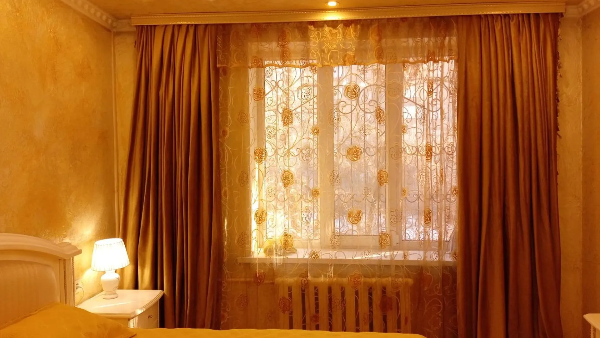 3 Rooms Of Sun Almaty