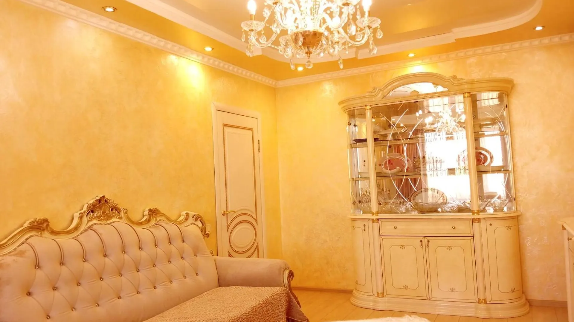3 Rooms Of Sun Almaty