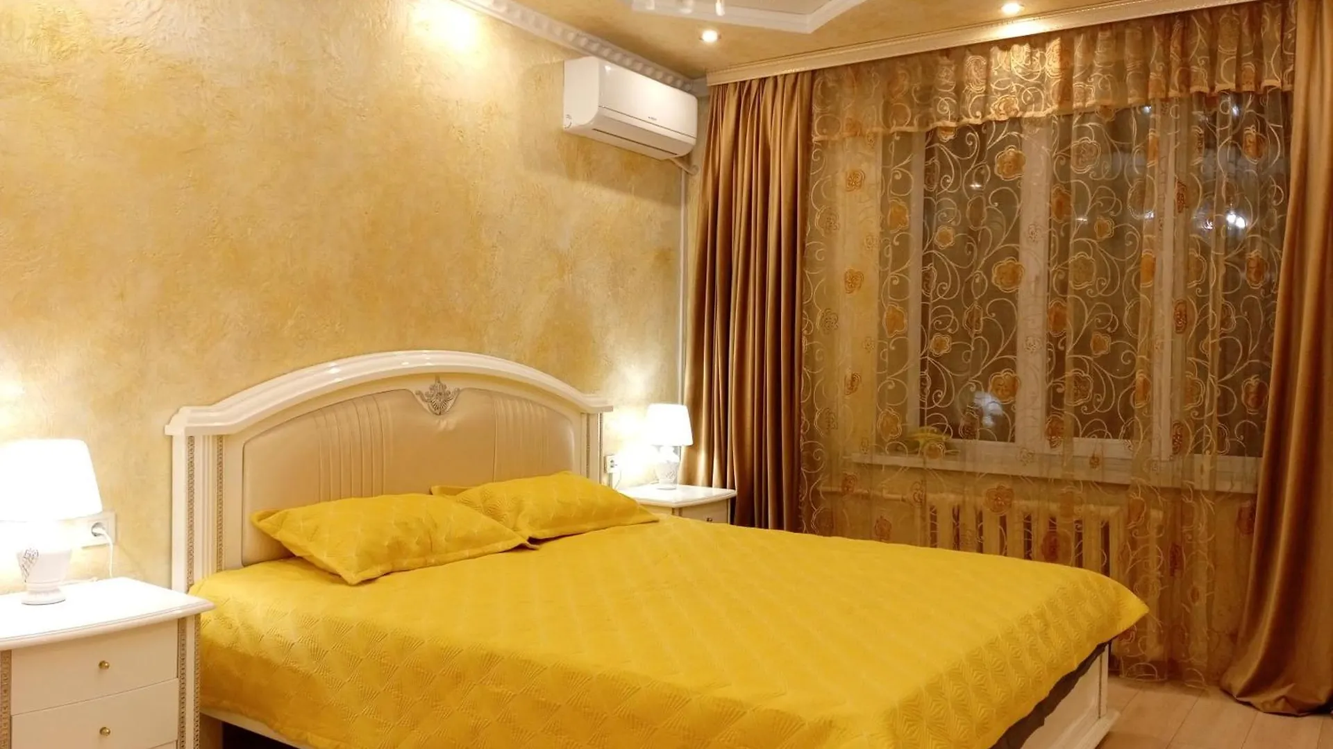 شقة 3 Rooms Of Sun الماتي كازاخستان