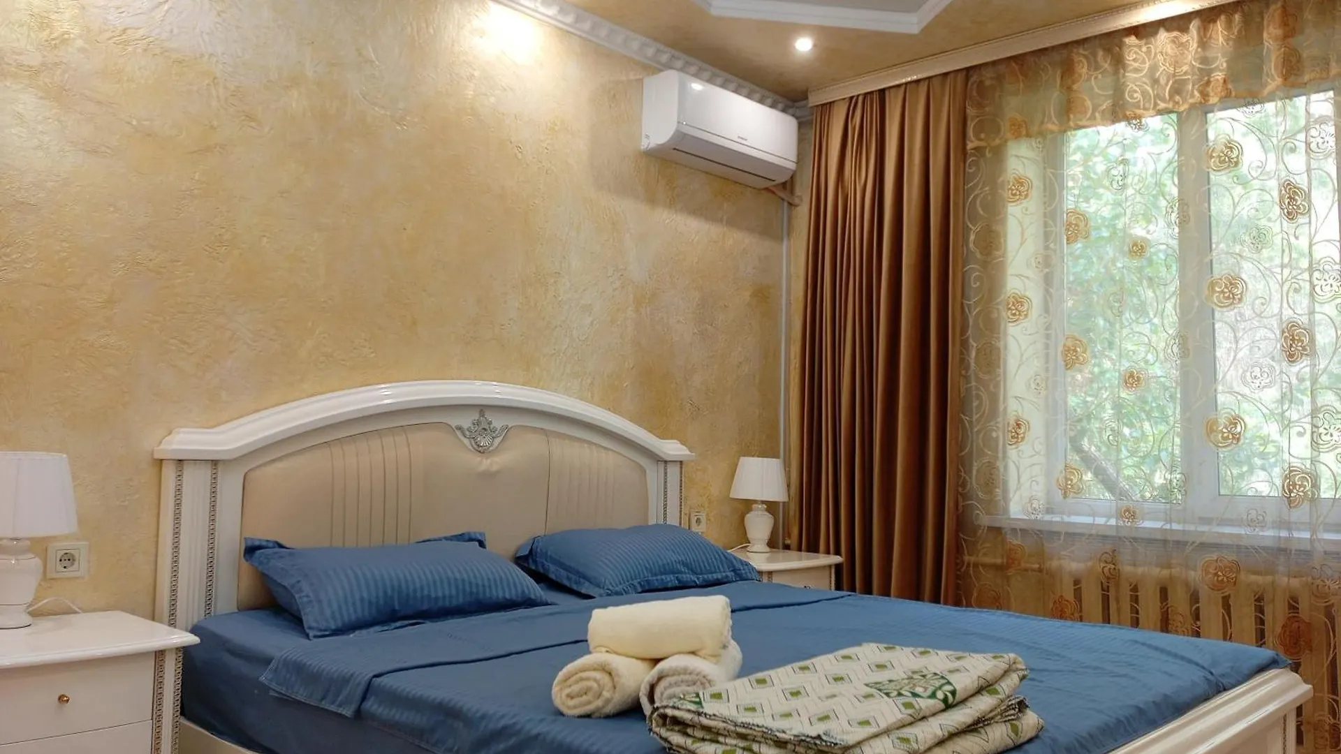 3 Rooms Of Sun Almaty